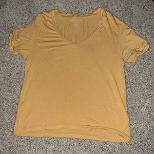American Eagle tee